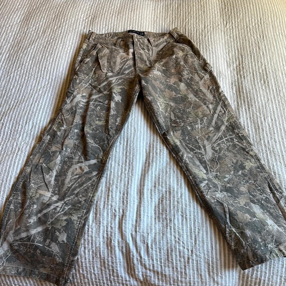 Camo Abercrombie baggy cargo pants